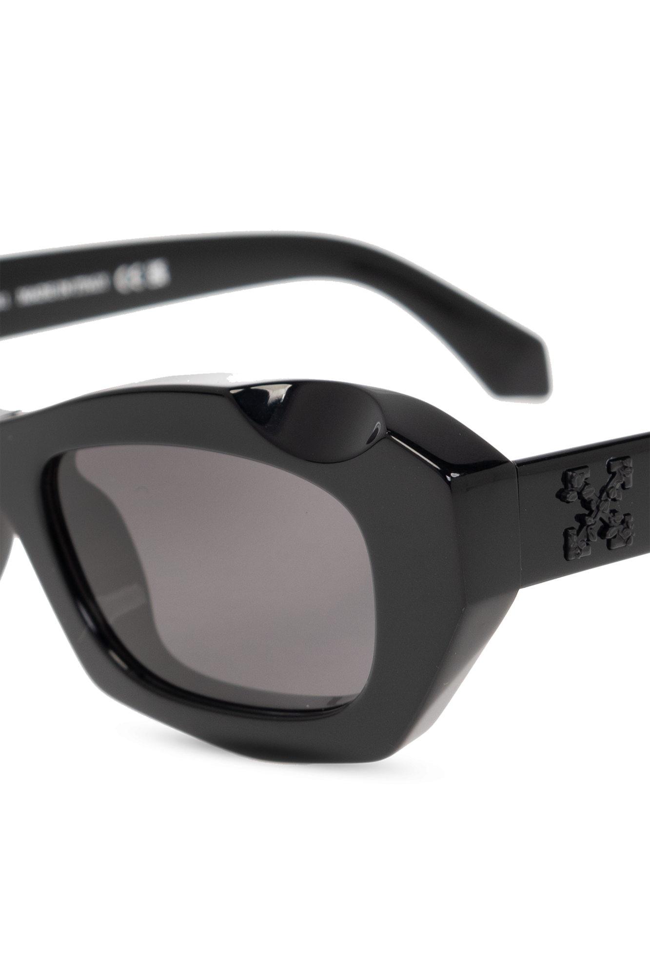 【送料&関税込】Off-White Venezia Rectangular Frame Sunglass Off-White Venezia Rectangular Frame Sunglasses | italist